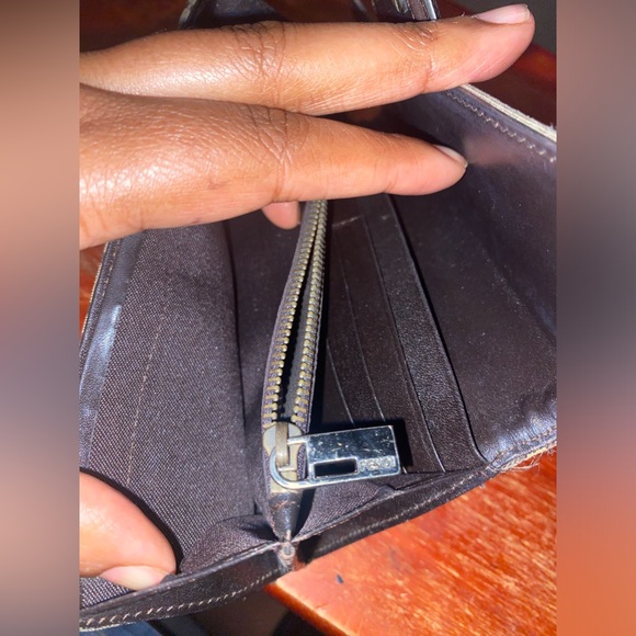 EUC Authentic Fendi Monogram Wallet - Picture 8 of 9